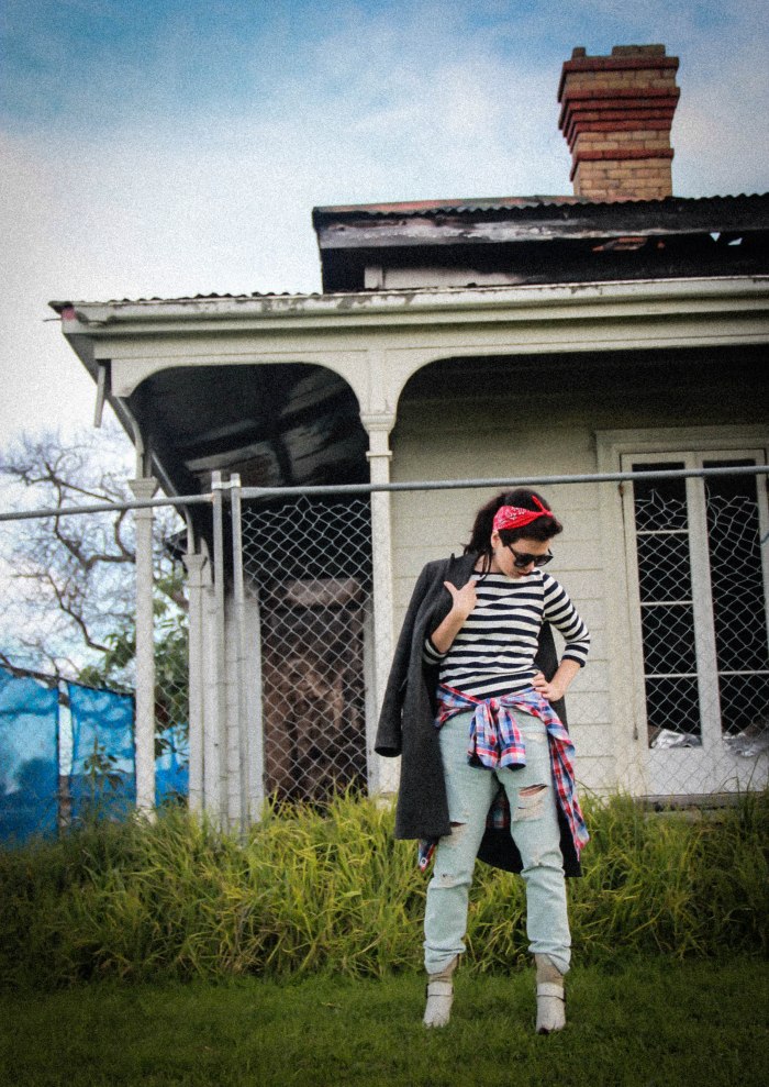 Pinup, lavenderloafers, blogger, fashion, ripped destroyed jeans, red scarf, cowboy boots, checked shirt, grunge, coat